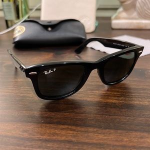 Black Ray-Ban Classic Wayfarers (Polarized)